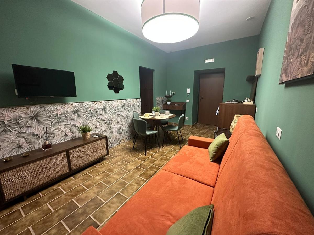 Flowers House Casa Vacanze Napoli Bagian luar foto